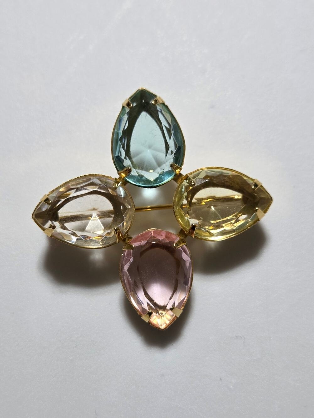 Vintage Avon Pastel Lucite Floral Brooch Gold Tone Statement Pin Multicolor